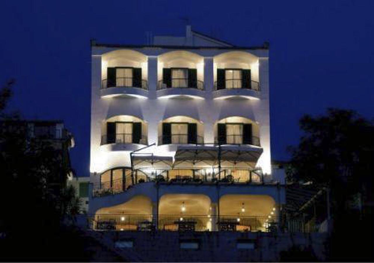 Best Western Hotel La Conchiglia بالينورو المظهر الخارجي الصورة